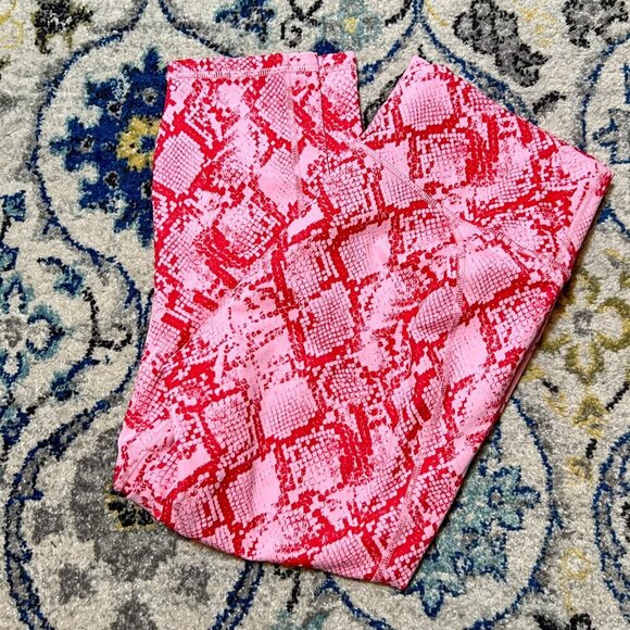 Fabletics Women's Define Powerhold High Waist Capri Persimmon Python Size XL - Picture 3 of 5